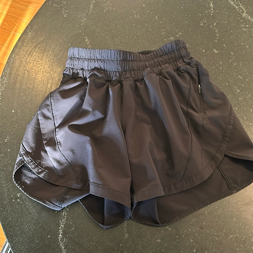 Lululemon Track That Short 4’ Size 2